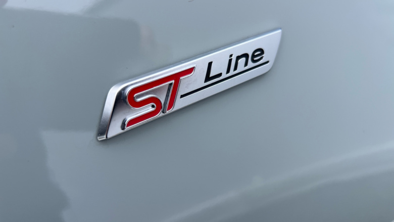 Ford Puma 1.0 EcoBoost Hybrid mHEV ST-Line 5dr Petrol Hatchback